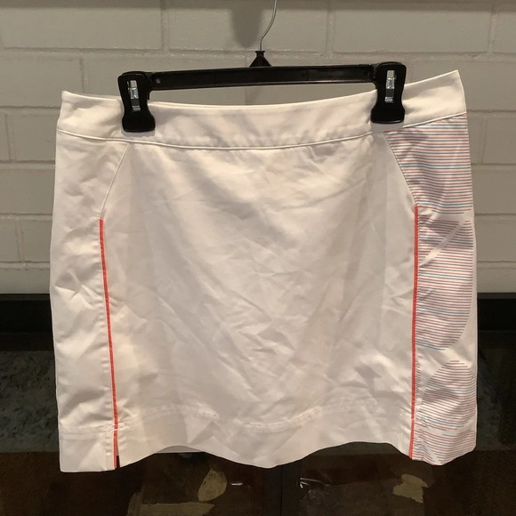 #13 Sporty and Fun Adidas Clima Cool White Skort Size 8 - Picture 1 of 6
